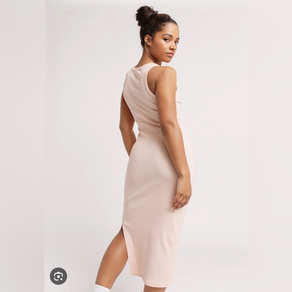 The Base Reimi Rib Midi Dress - Picture 3 of 8